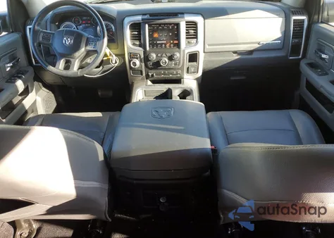 2016 Ram 1500 Slt z USA, uszkodzony, nr VIN 1C6RR6LT3GS215853